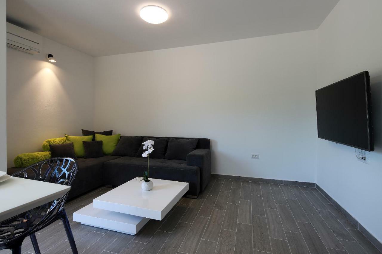 Apartmani Judita Пинезичи Экстерьер фото