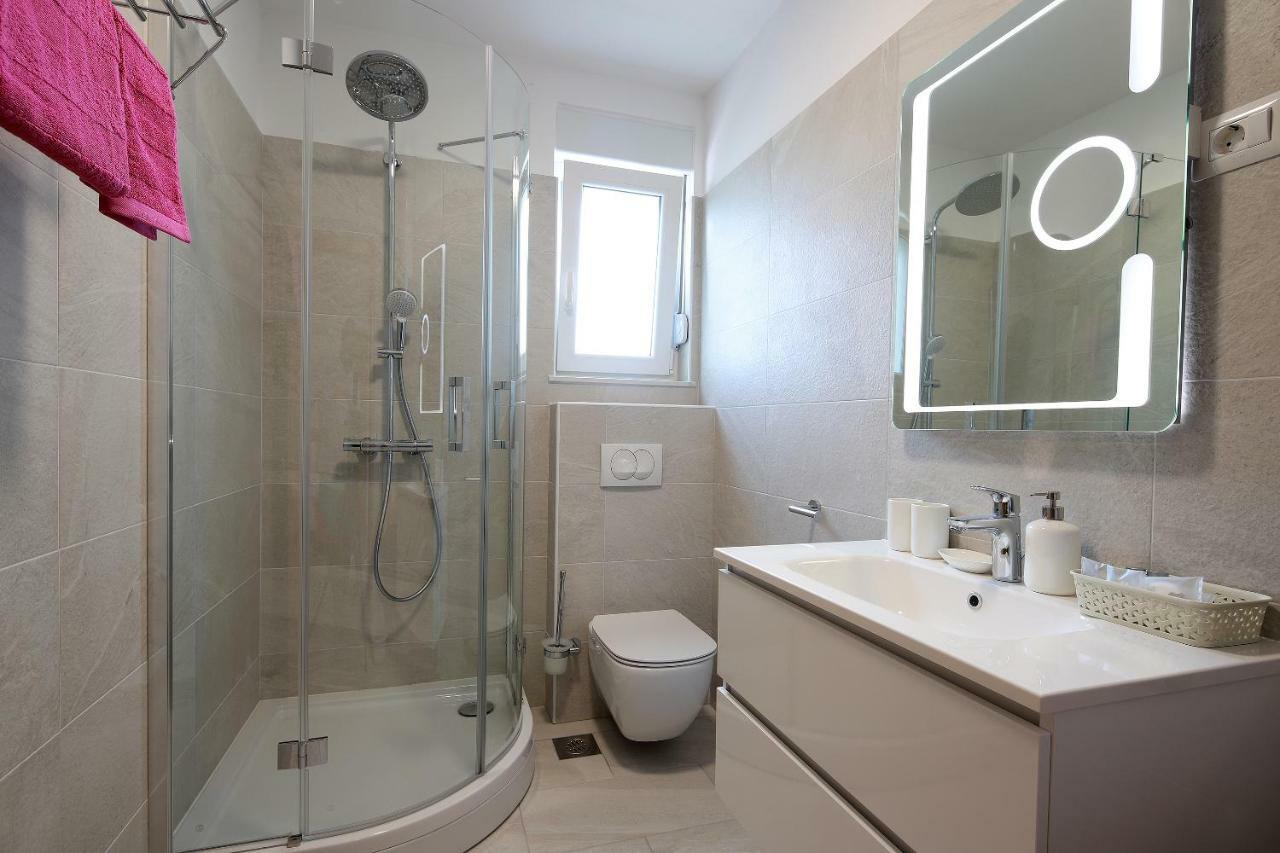 Apartmani Judita Пинезичи Экстерьер фото