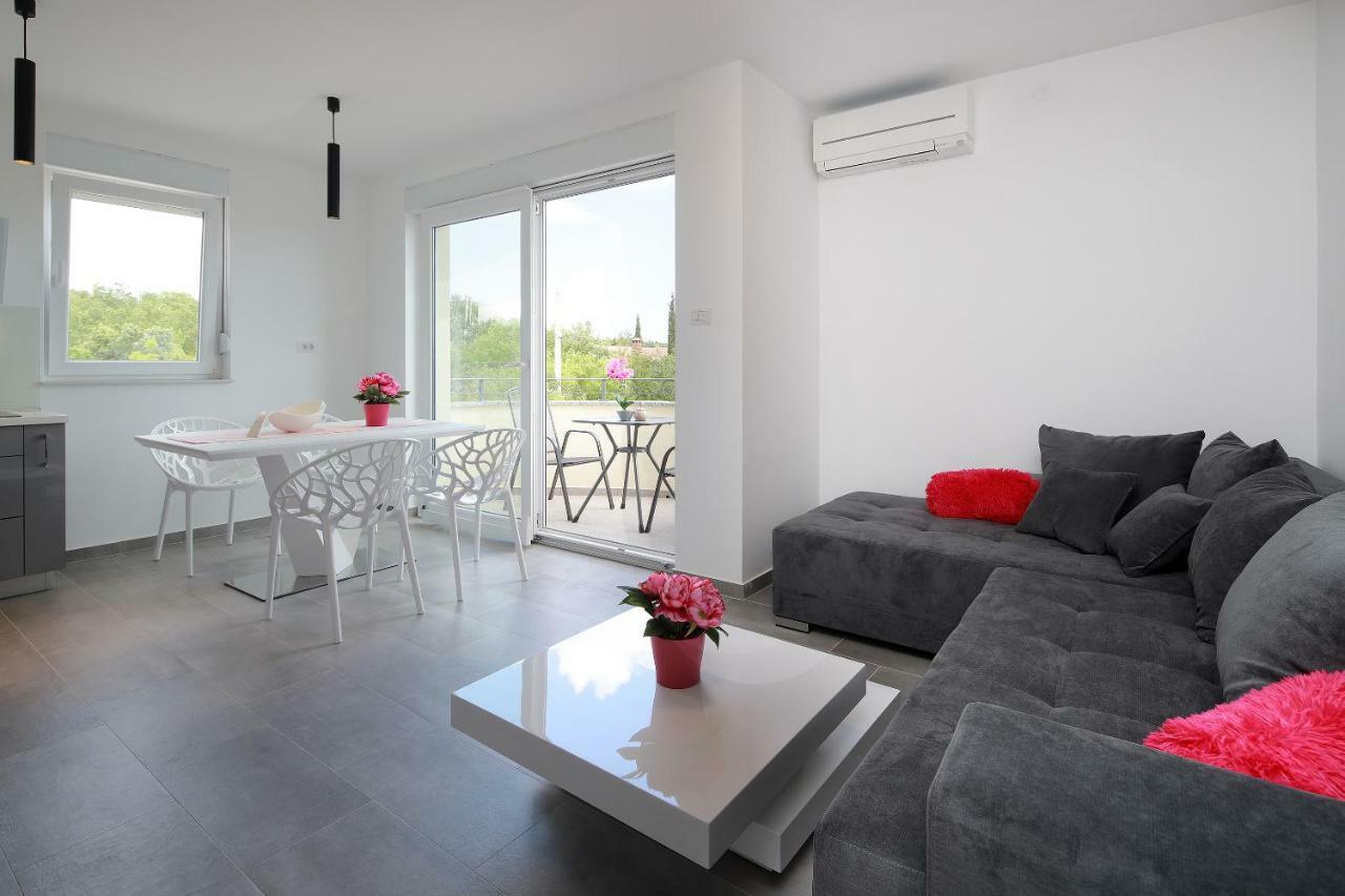 Apartmani Judita Пинезичи Экстерьер фото