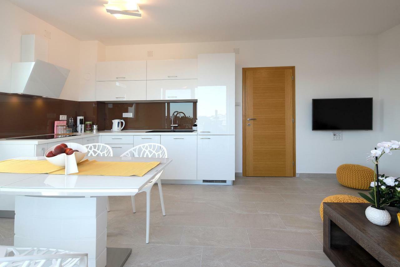 Apartmani Judita Пинезичи Экстерьер фото