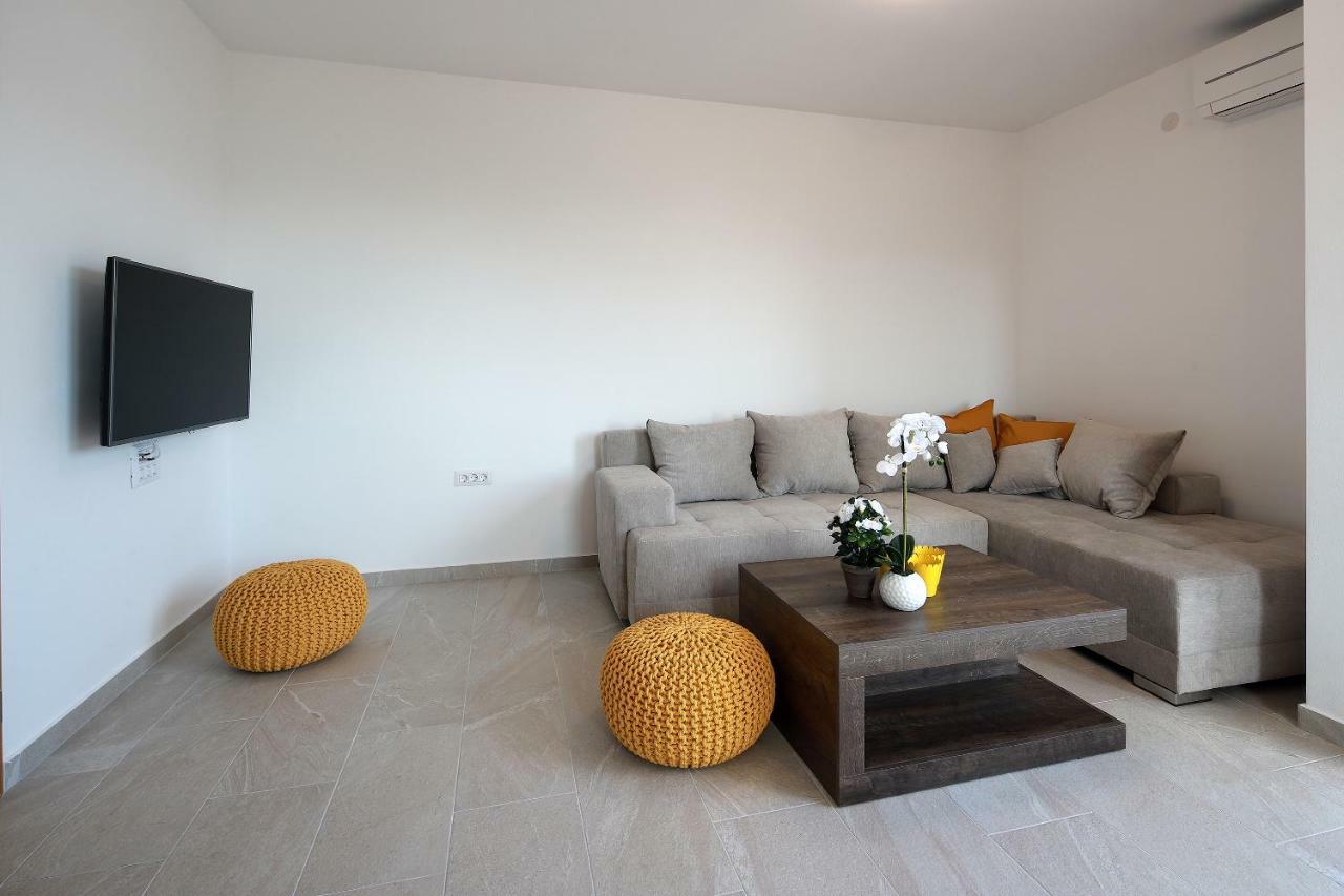 Apartmani Judita Пинезичи Экстерьер фото
