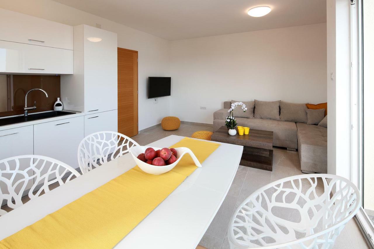 Apartmani Judita Пинезичи Экстерьер фото