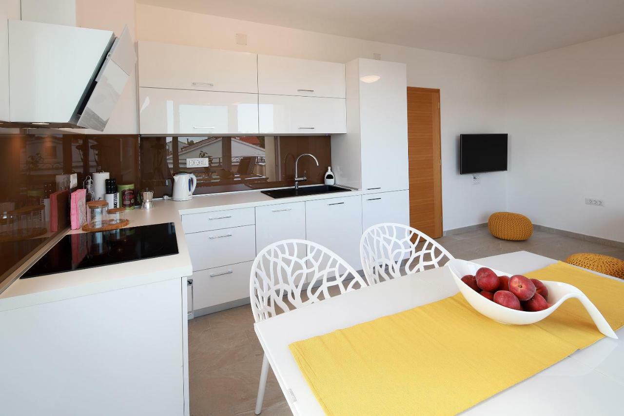 Apartmani Judita Пинезичи Экстерьер фото