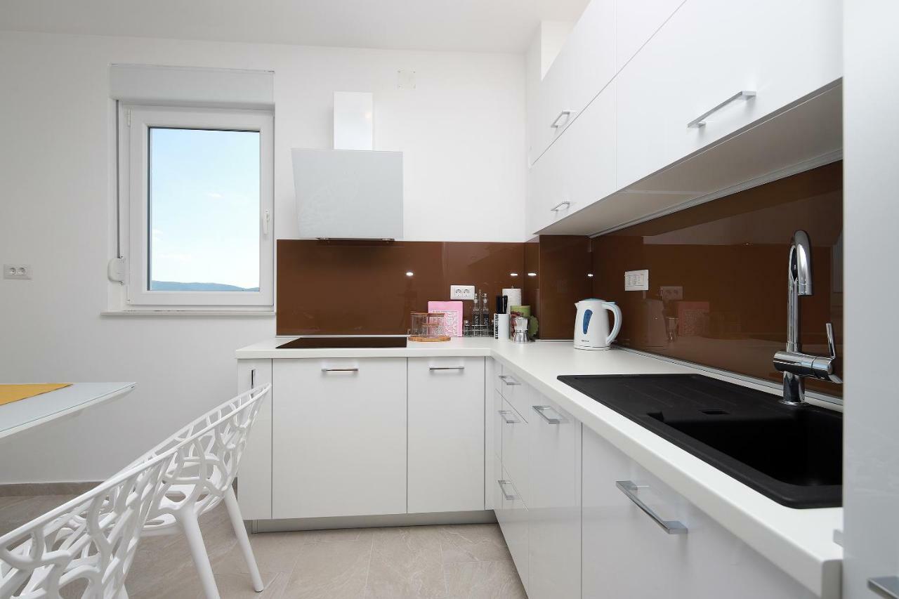 Apartmani Judita Пинезичи Экстерьер фото